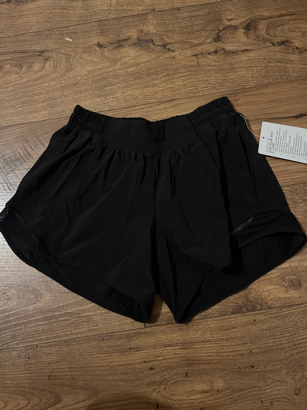 lululemon athletica Black Hotty Hot LR 4” NWT